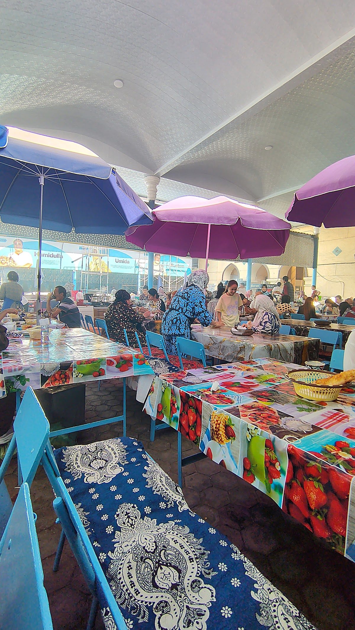 stalls at Chorsu Bazaar
