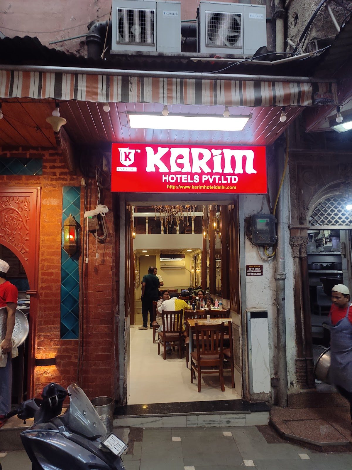 dish at Karims Jama Masjid