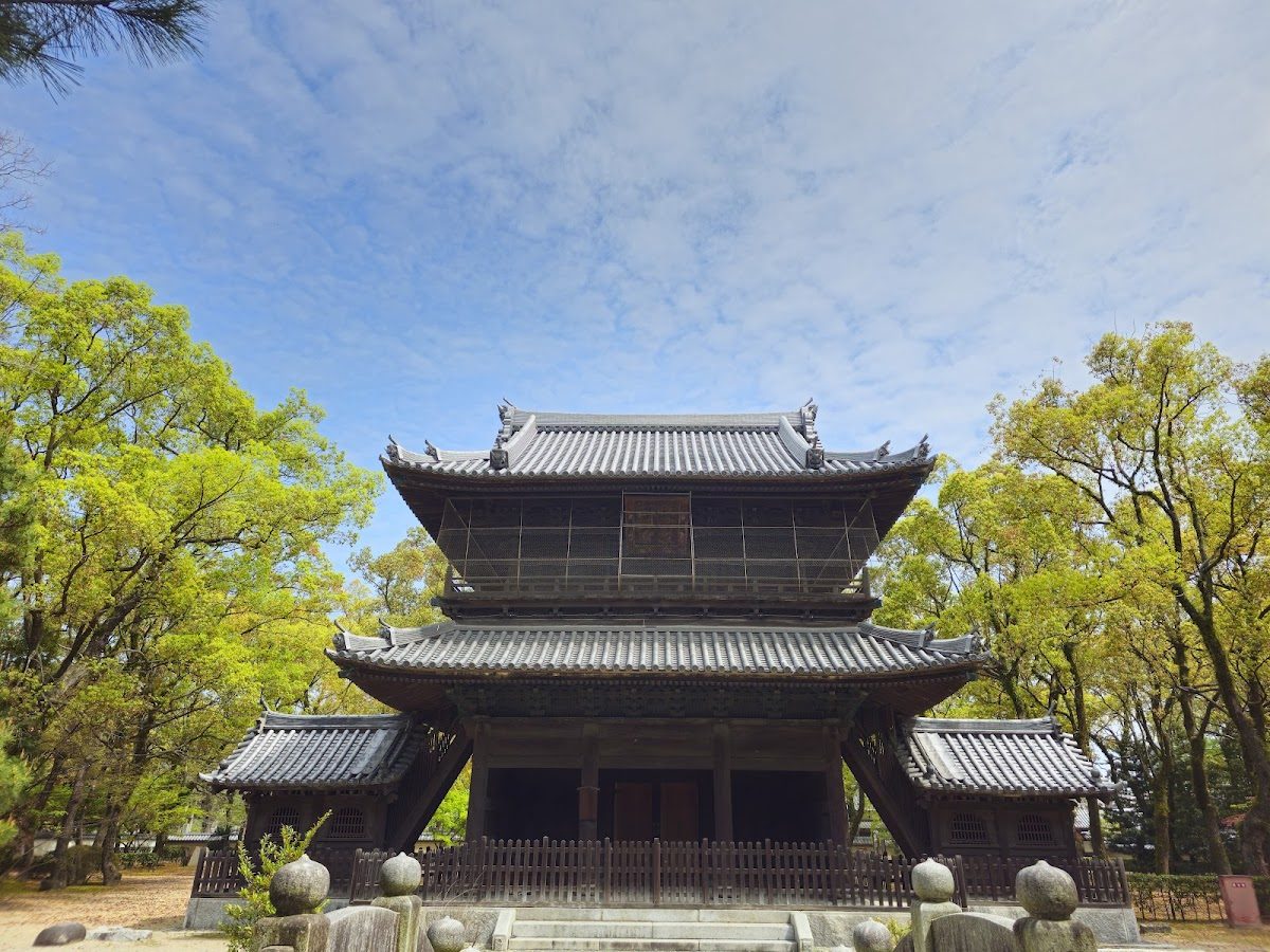 interior of Shofukuji Temple
