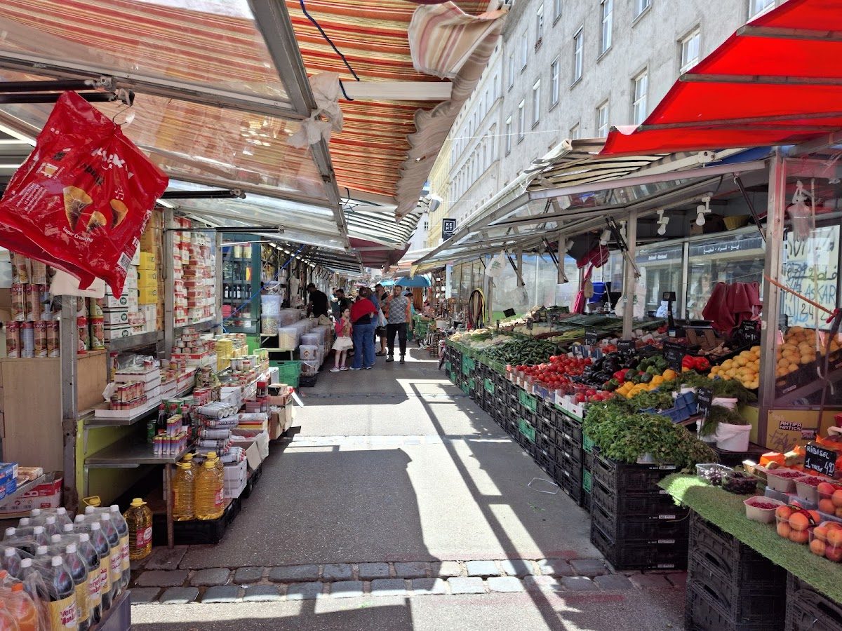Brunnenmarkt Yppenplatz, Vienna