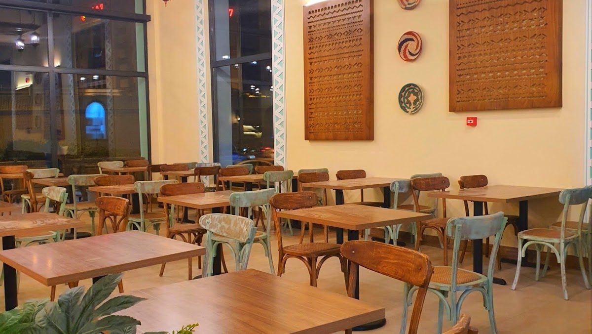 Riyadh street food Mutabbaq Shawarma, Saudi Arabia