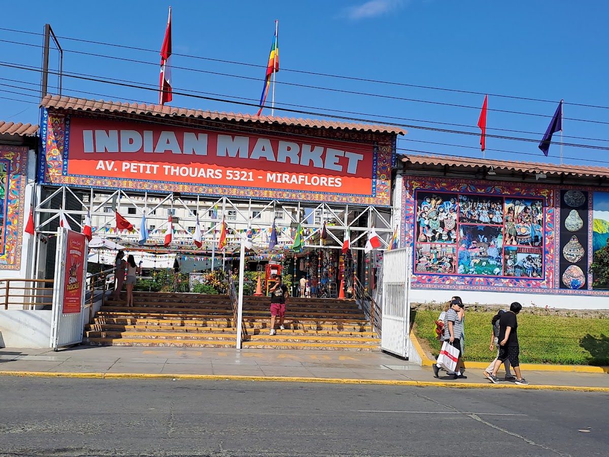 Miraflores Handicraft Market Petit Thouars, Lima