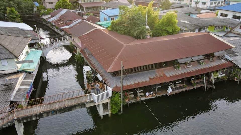 Baan Silapin puppet show, Bangkok