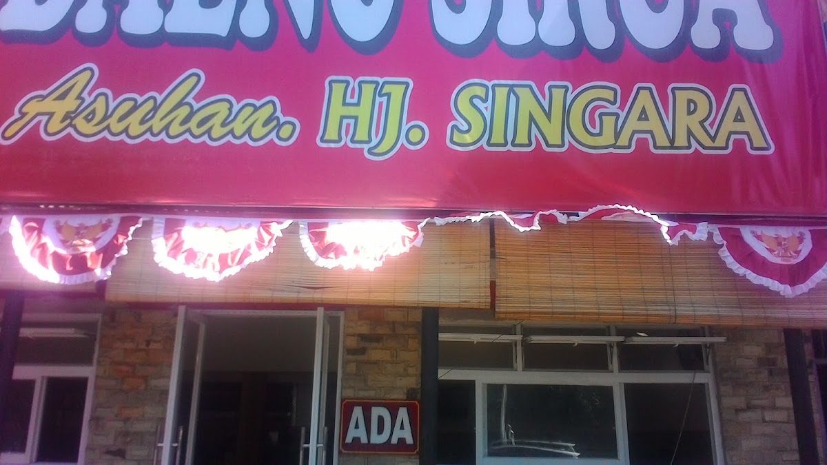 Coto Makassar soup, Indonesia