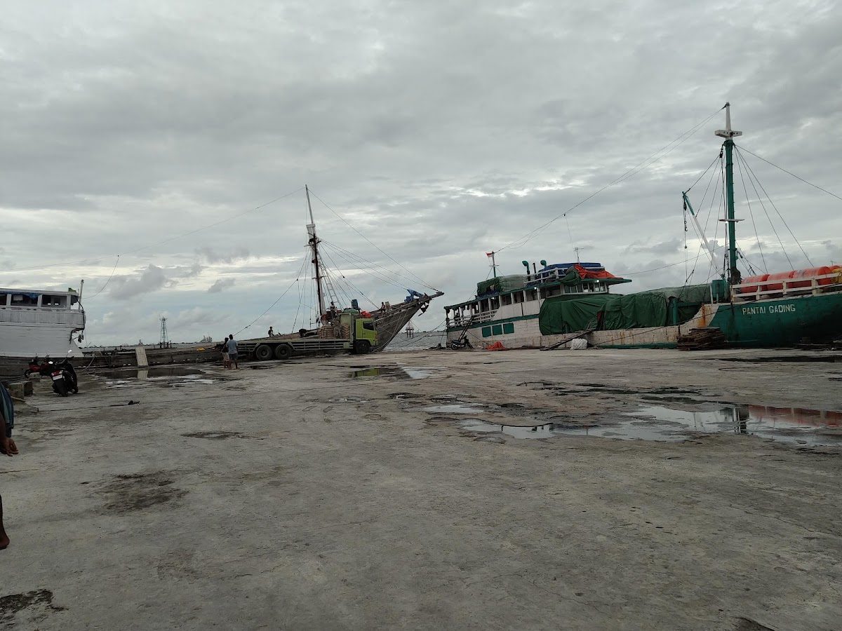 Paotere Harbour Pinisi ships, Makassar
