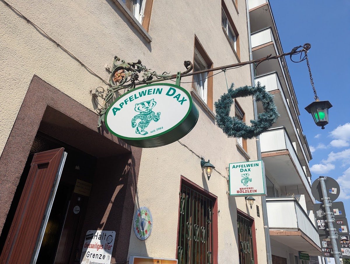 Sachsenhausen Apfelwein taverns, Frankfurt