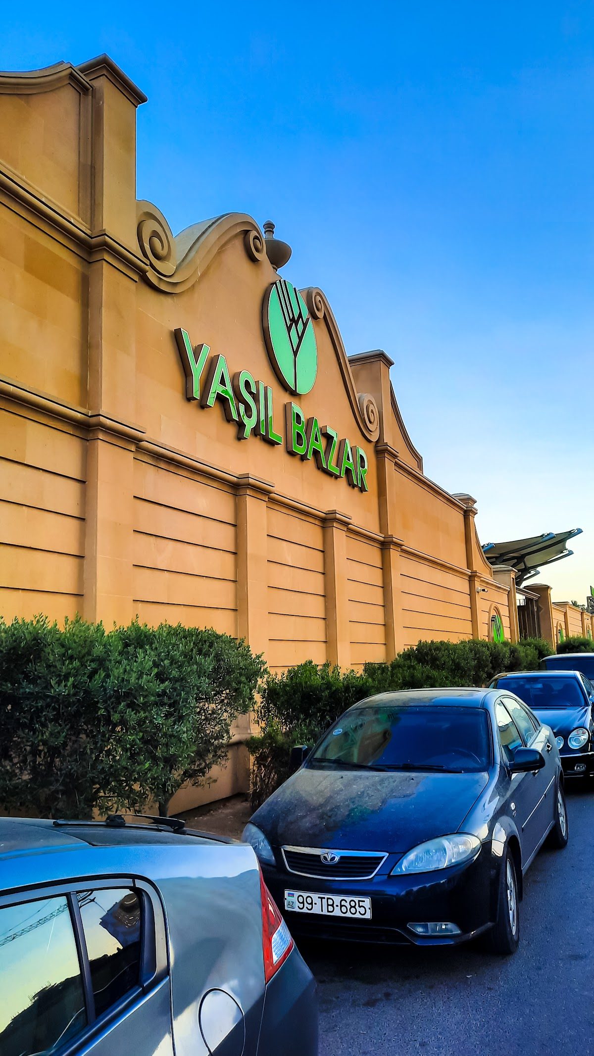 Yashil Bazaar Baku, Azerbaijan