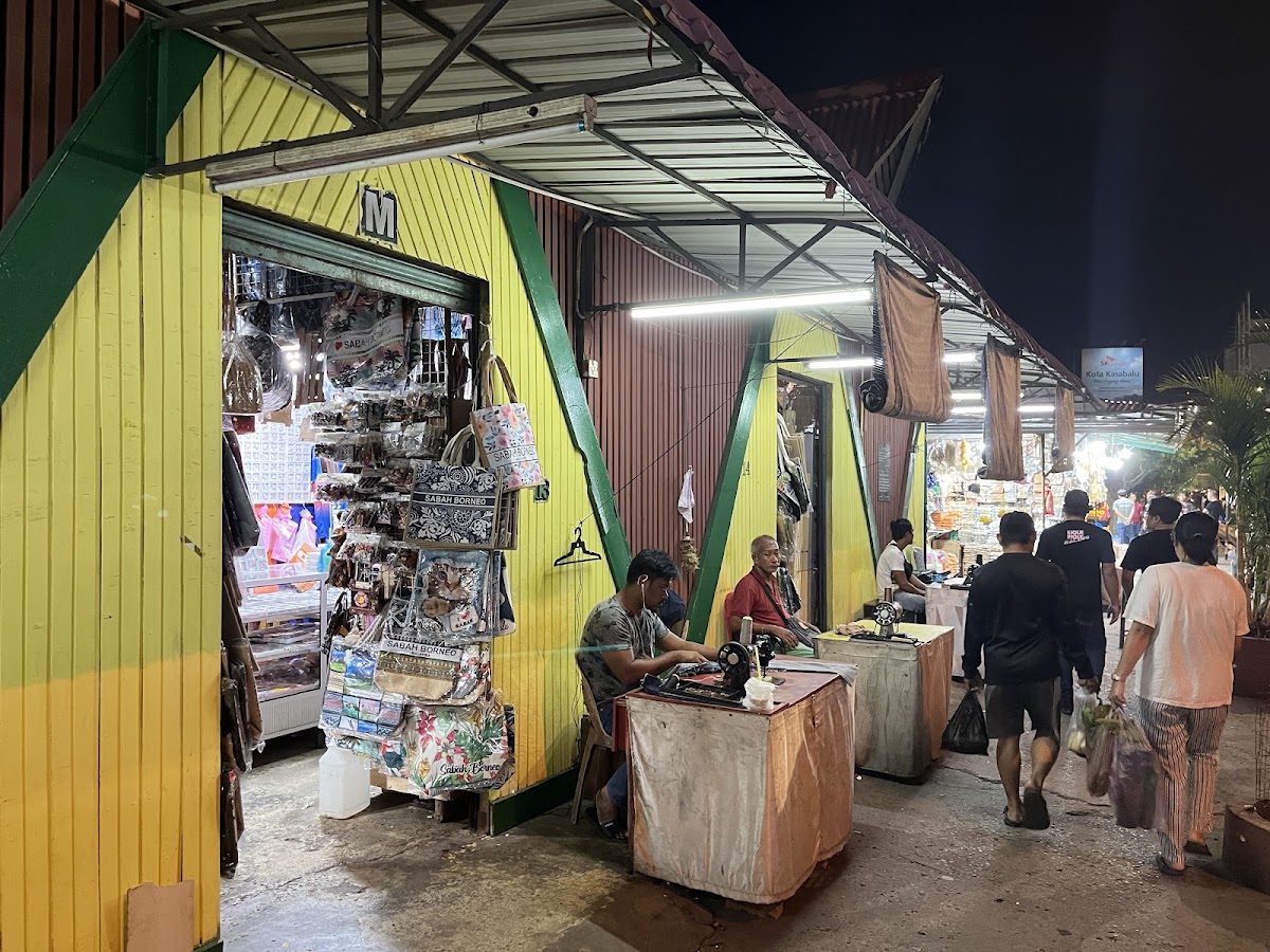 Kota Kinabalu Handicraft Market, Malaysia