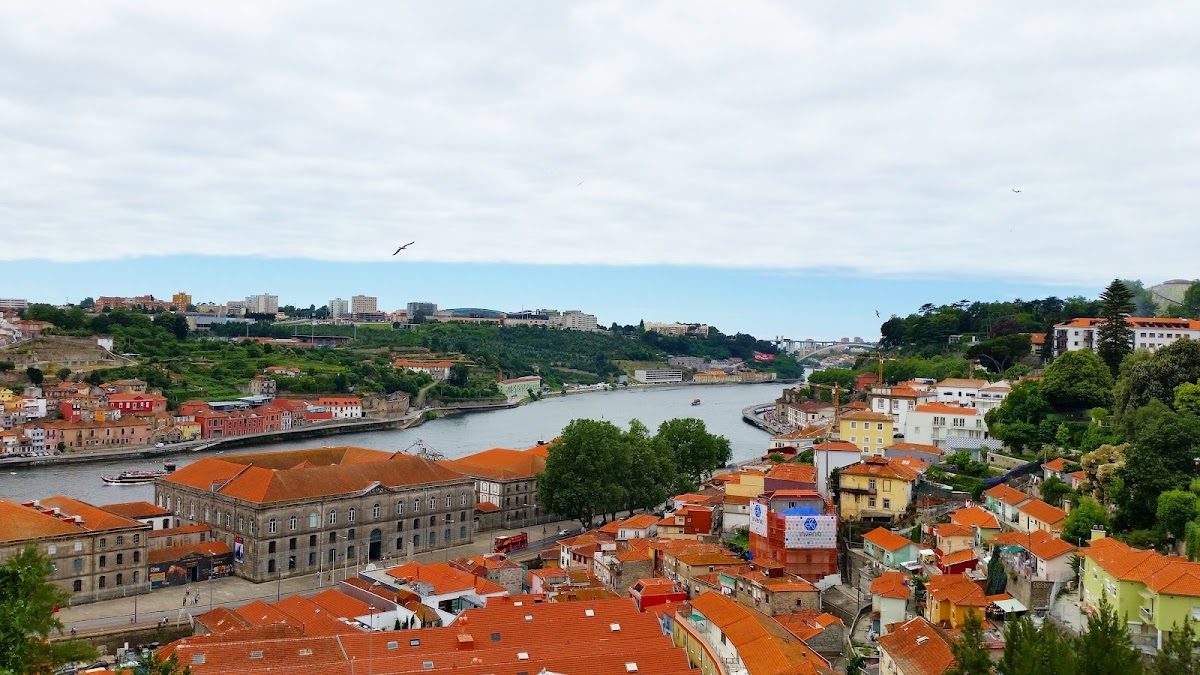 Passeio das Virtudes Porto, Portugal